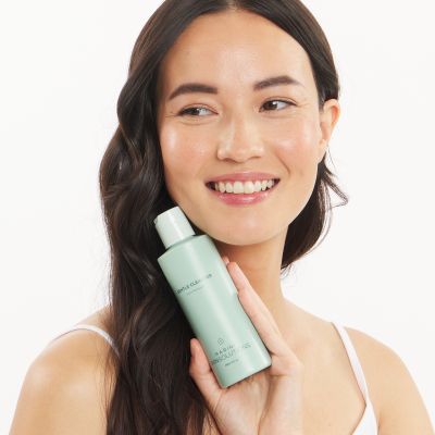 Age Intervention® Нежен почистващ препарат